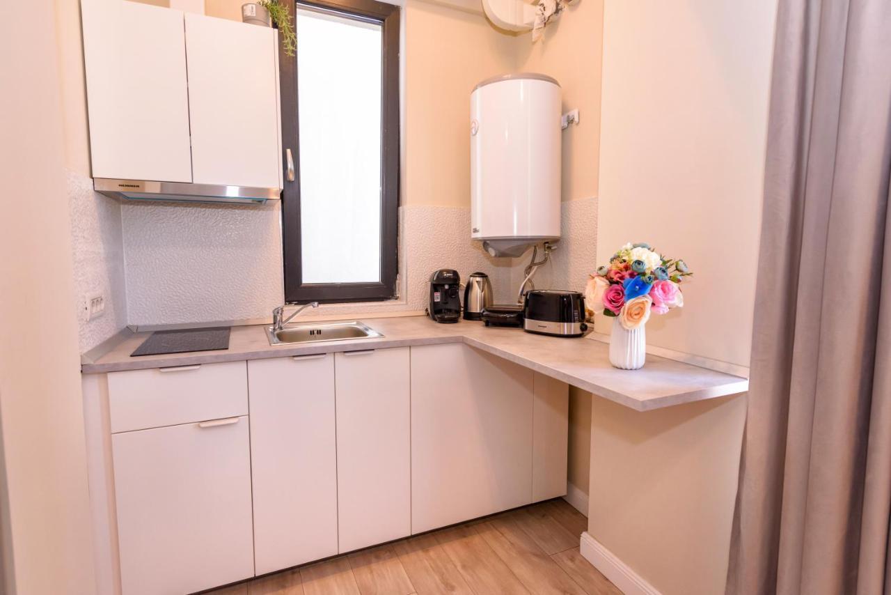 Aquarium Residence 4 นาโวดาริ ภายนอก รูปภาพ