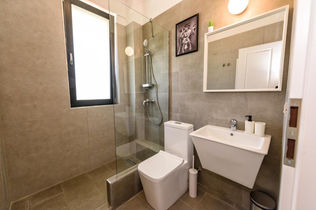 Aquarium Residence 4 นาโวดาริ ภายนอก รูปภาพ